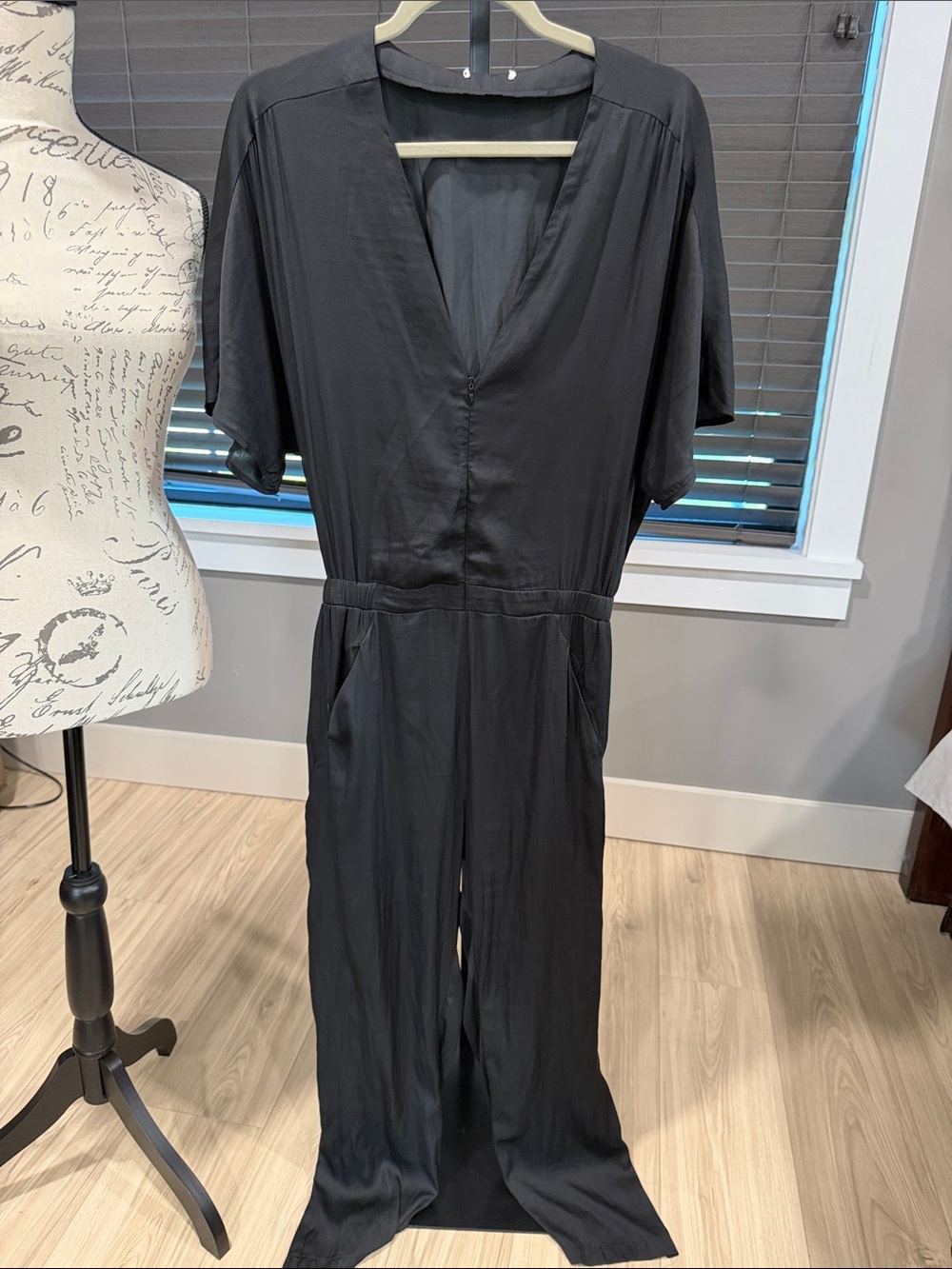 Black Women's V-Neck Jumpsuit